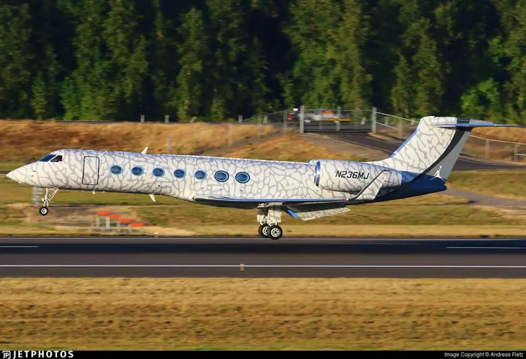 N236MJ – Gulfstream G550 – Michael Jordan