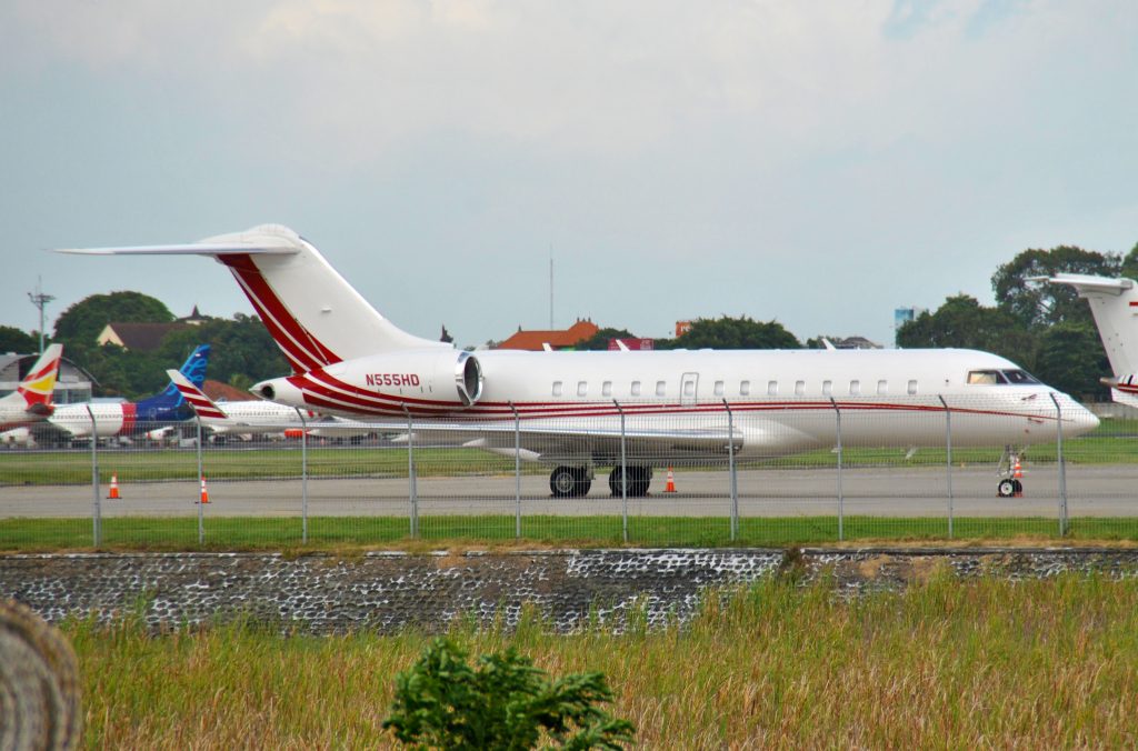 N555HD Bombardier G5000Dan Huish