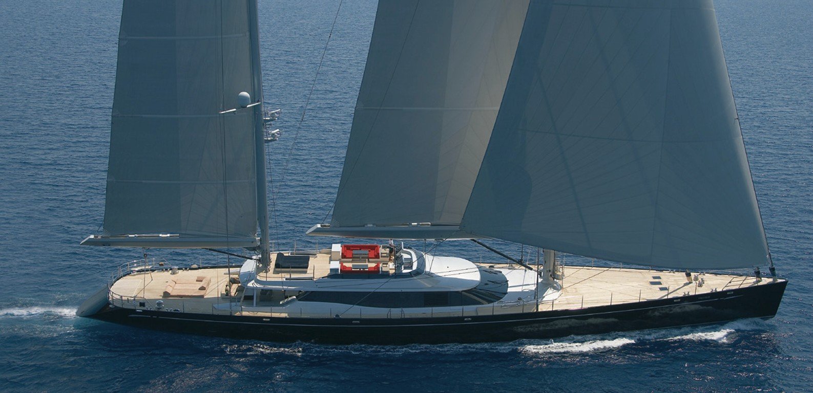 NIRVANA FORMENTERA Yacht • Vitters • 2007 • Owner Isak Andic