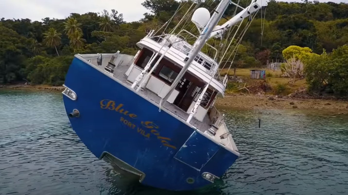 Sailing yacht Blue Gold 