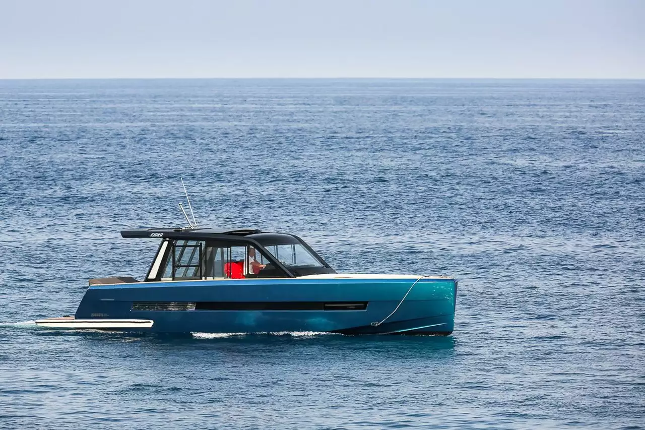 Тендер на яхту Axioma (Fjord 44 Coupe) – 13,45м – Fjord