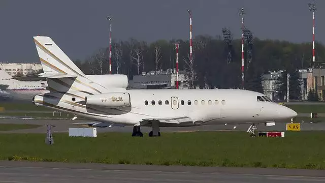 VP-BLM Falcon 900 Серджио Мантегацца