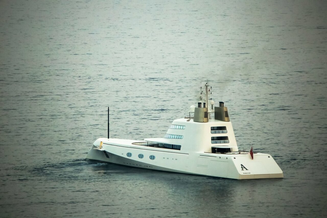 yacht à moteur A – 119m – Blohm+Voss - Masayoshi Son