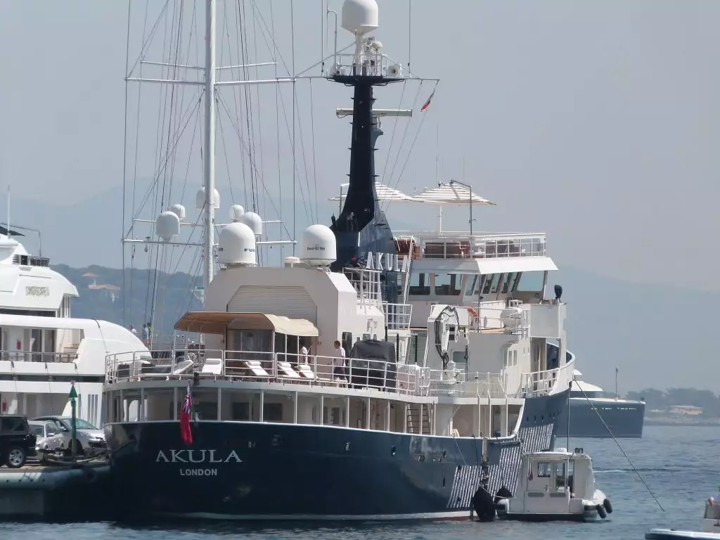 OMNIA Yacht • (ex Akula) • Amels • 2008 • Ehemaliger Besitzer Jonathan Faiman