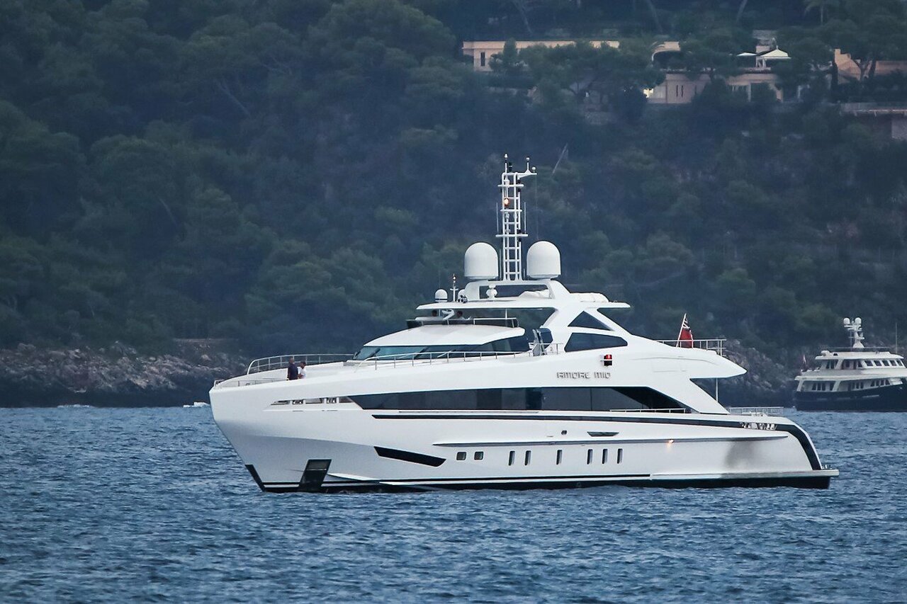 яхта Amore Mio - 45 м - Heesen - Евангелос Маринакис