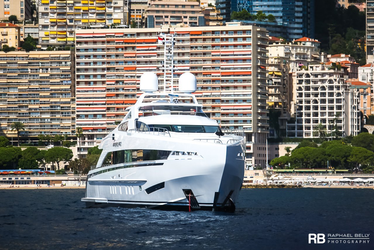 yacht Amore Mio - 45m - Heesen - Evangelos Marinakis