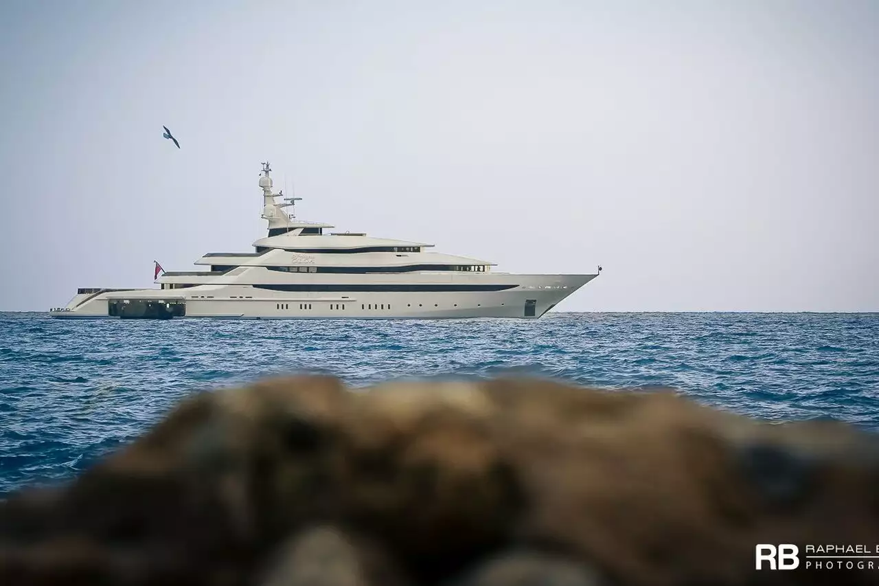 AMORE VERO Yacht • Oceanco • 2013 • Proprietário Bilionário Russo