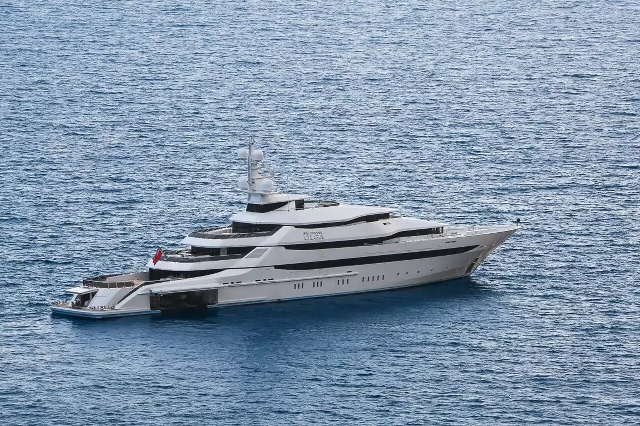 AMORE VERO Yacht • Oceanco • 2013 • Proprietário Bilionário Russo