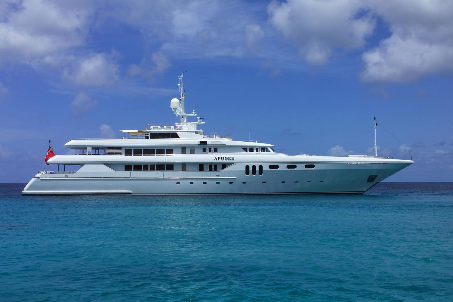 APOGEE Yacht • Codecasa • 2003 • Propriétaire Darwin Deason