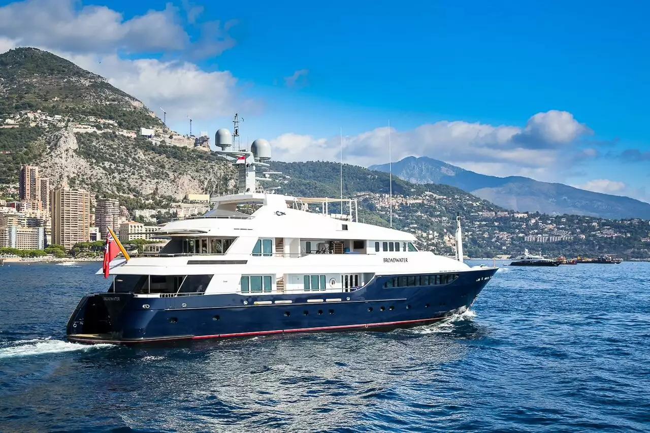 BROADWATER Yacht • Feadship • 1994 • Propriétaire Matthew Voorhees