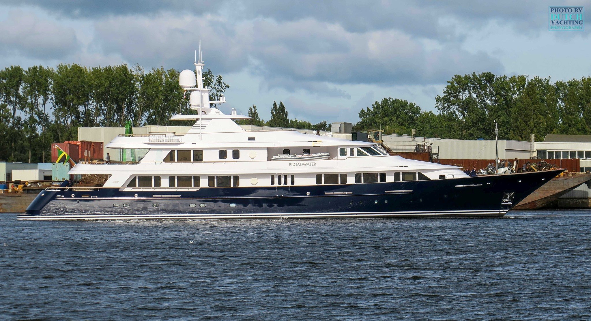 BROADWATER Yacht • Feadship • 1994 • المالك Matthew Voorhees