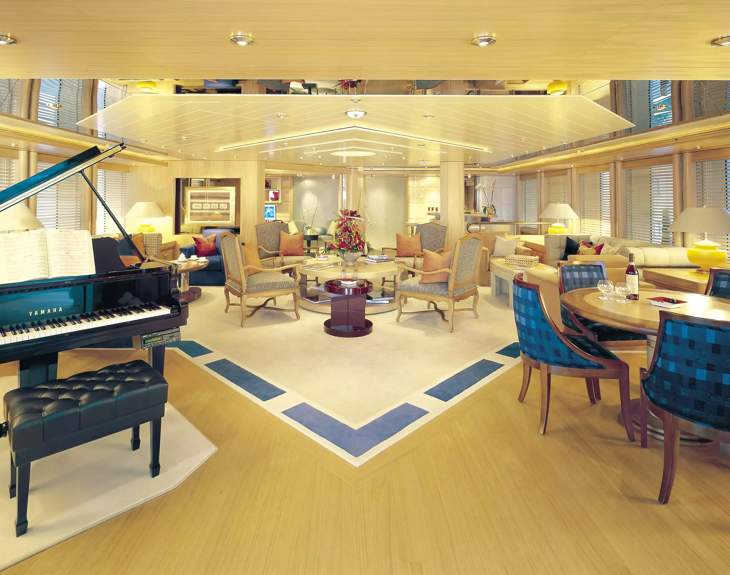 intérieur yacht Clio