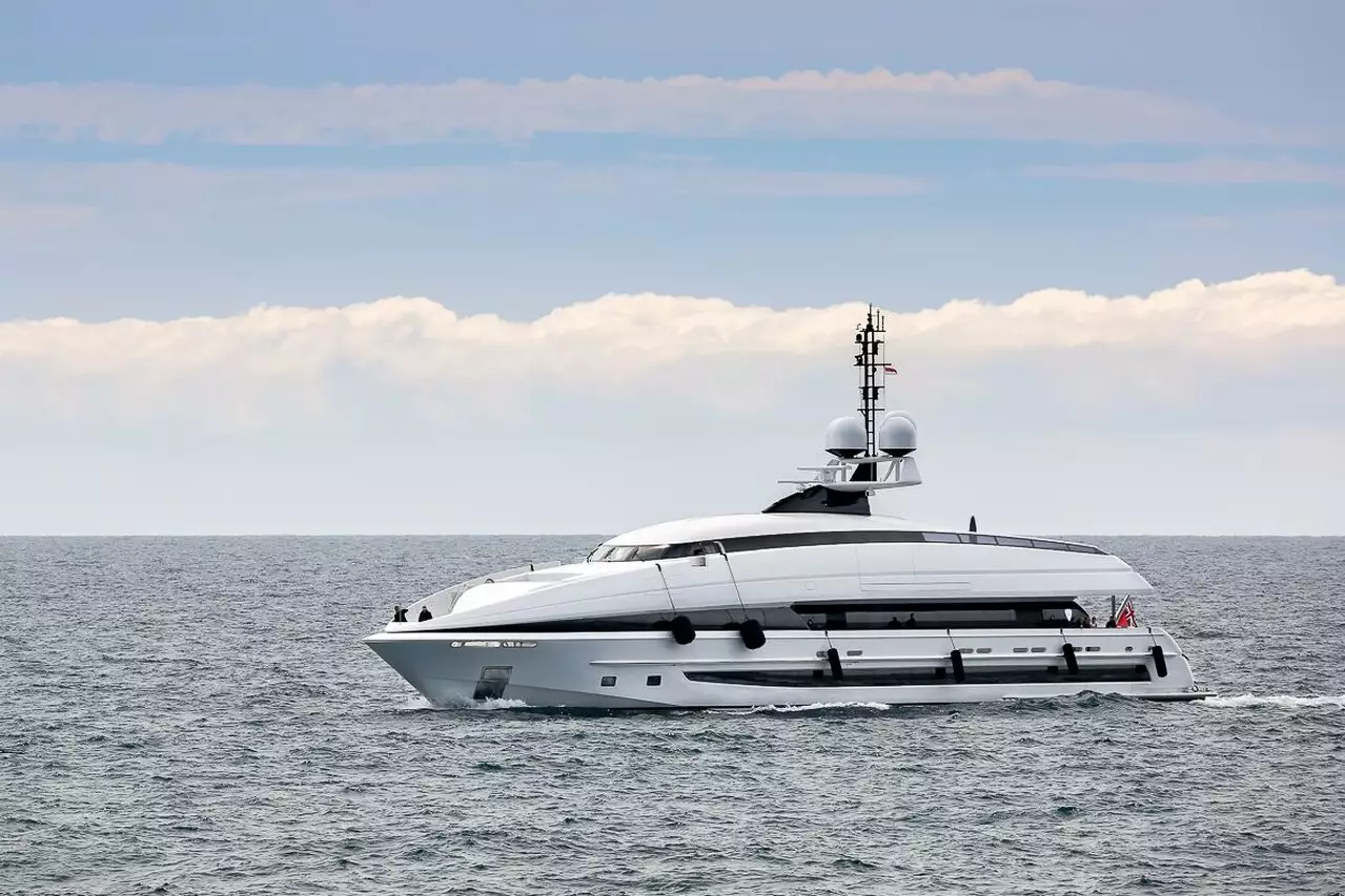 CRAZY ME Yacht • Heesen • 2013 • Proprietario Naquib Sawiris