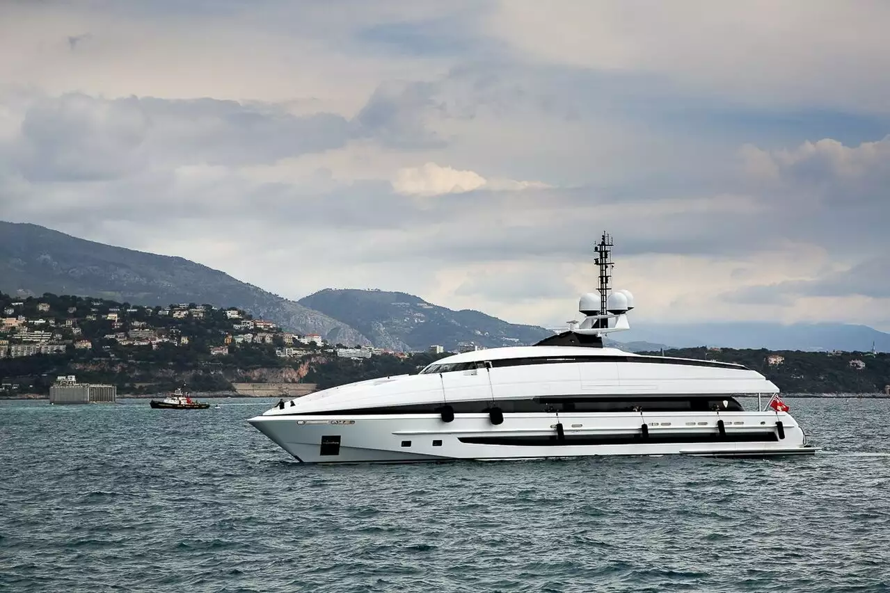 CRAZY ME Yacht • Heesen • 2013 • Propriétaire Naquib Sawiris