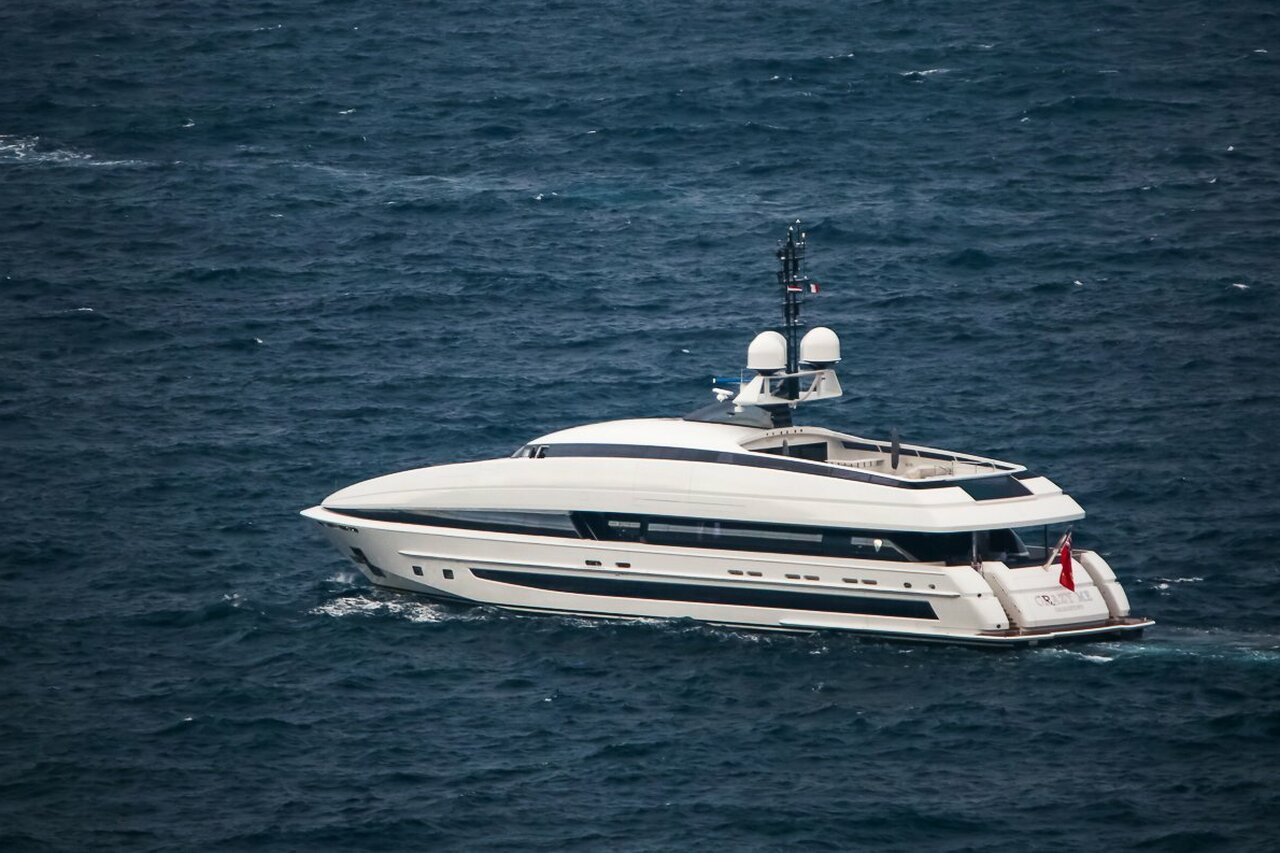 CRAZY ME Yacht • Heesen • 2013 • Proprietario Naquib Sawiris