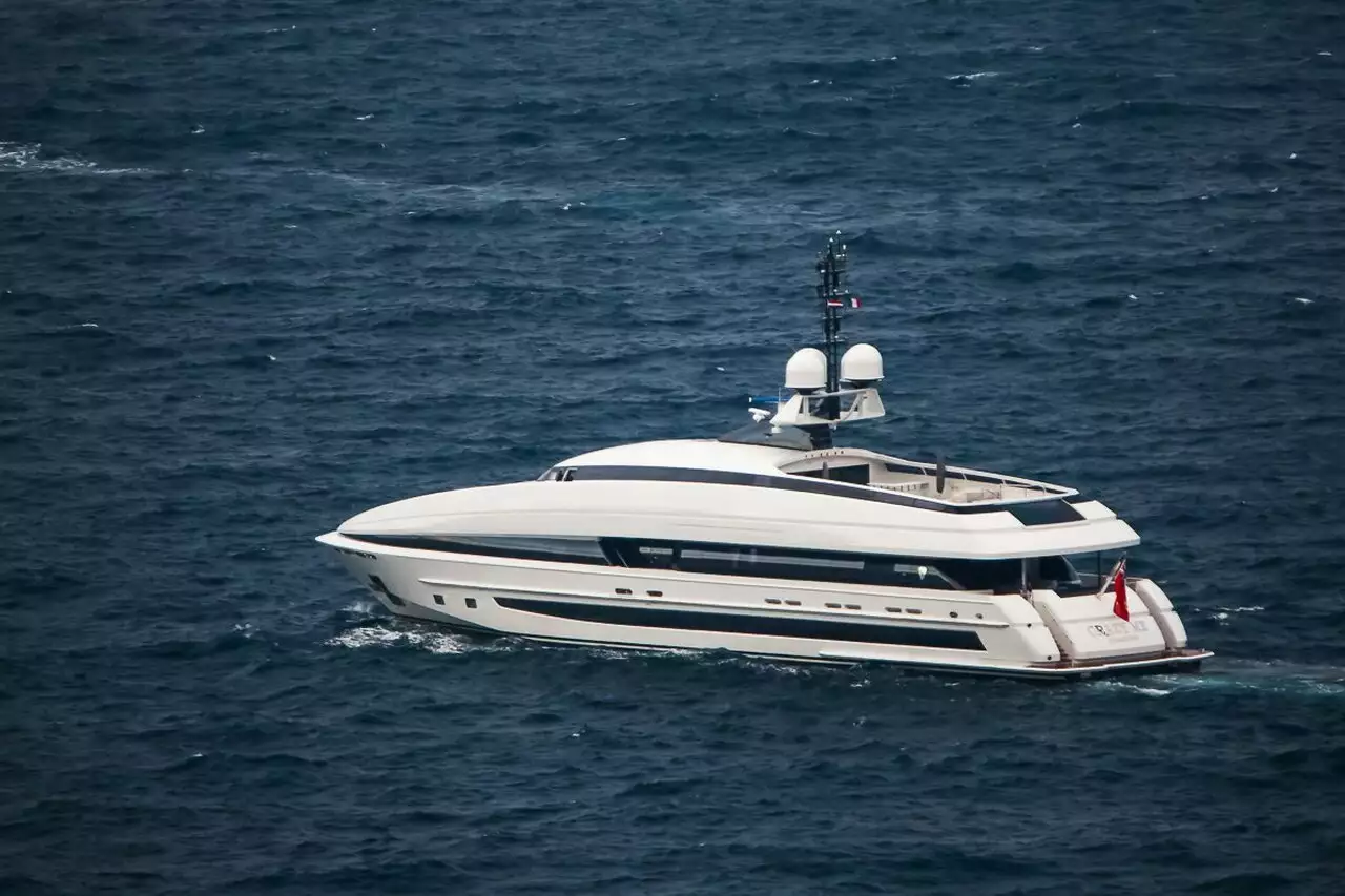 CRAZY ME Yacht • Heesen • 2013 • Propriétaire Naquib Sawiris