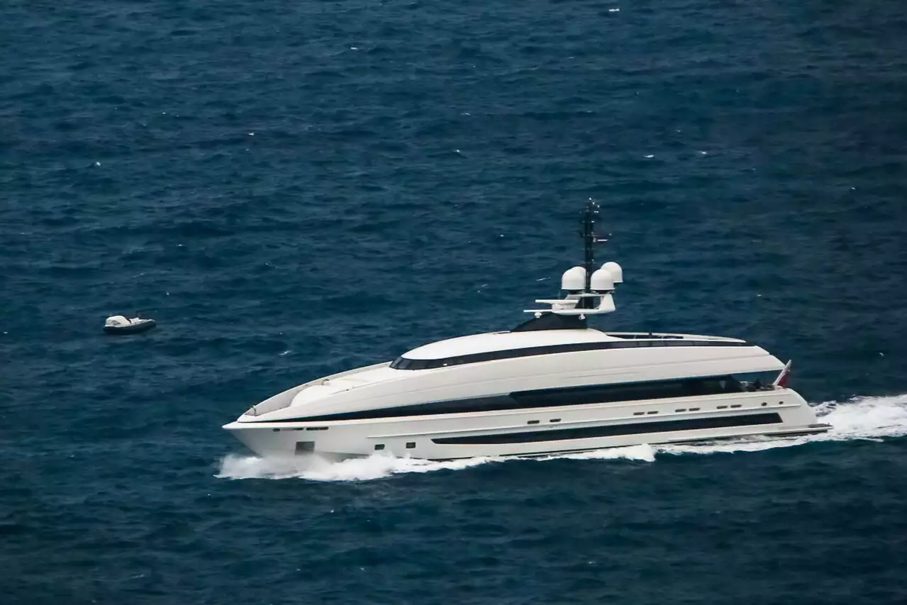 CRAZY ME Yacht • Heesen • 2013 • Eigenaar Naquib Sawiris