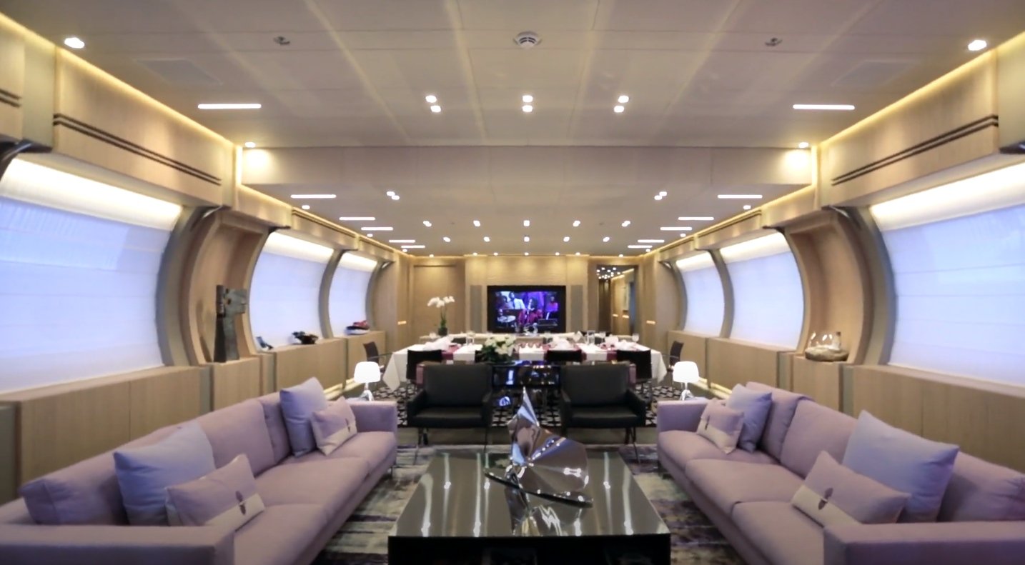 intérieur du yacht Crazy Me