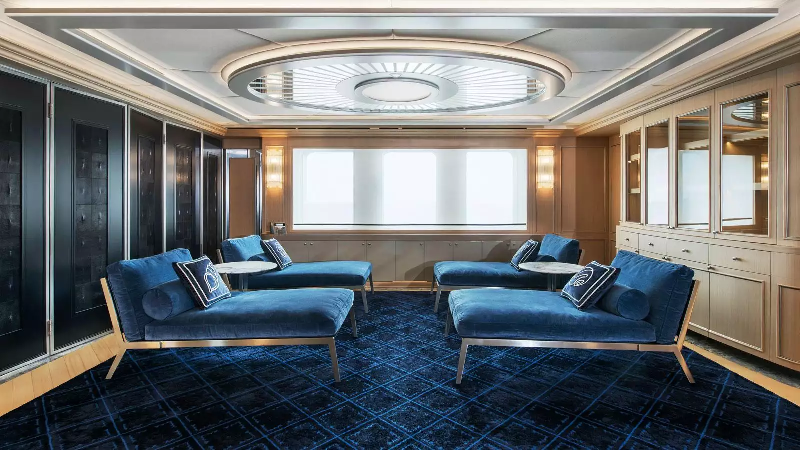 yacht Dream interior