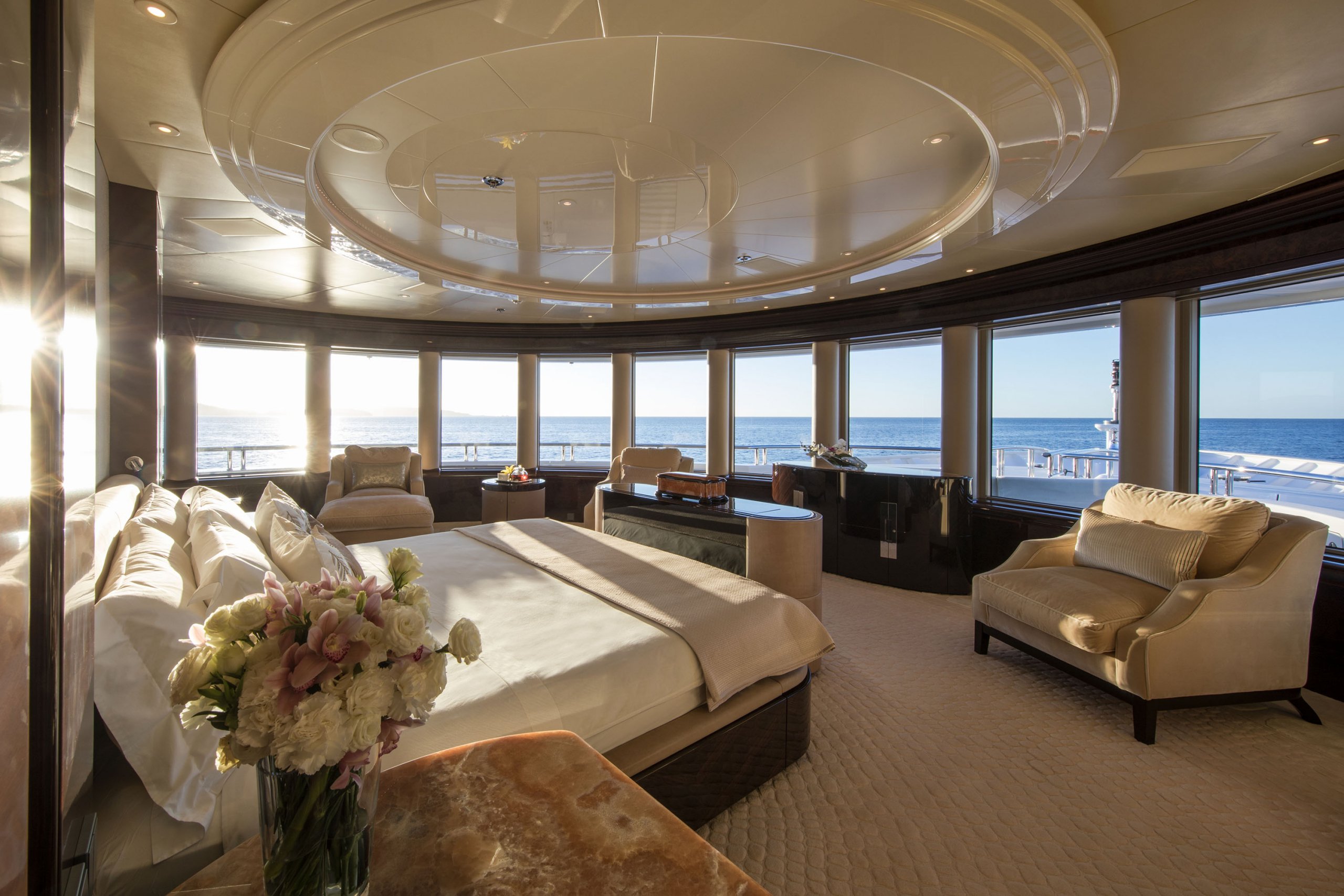 yacht Eminence interior
