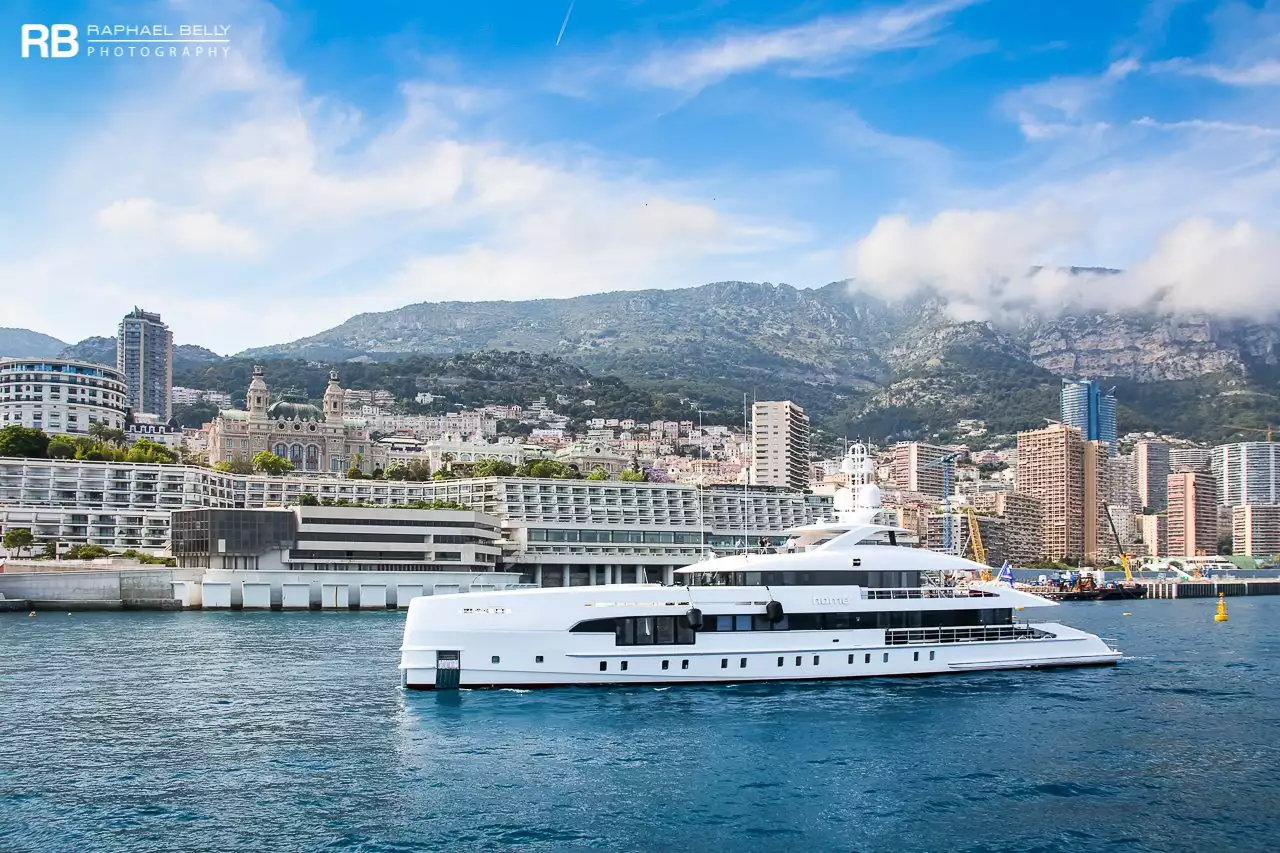 HOME Yacht • Heesen • 2017 • Eigentümer Harald McPike