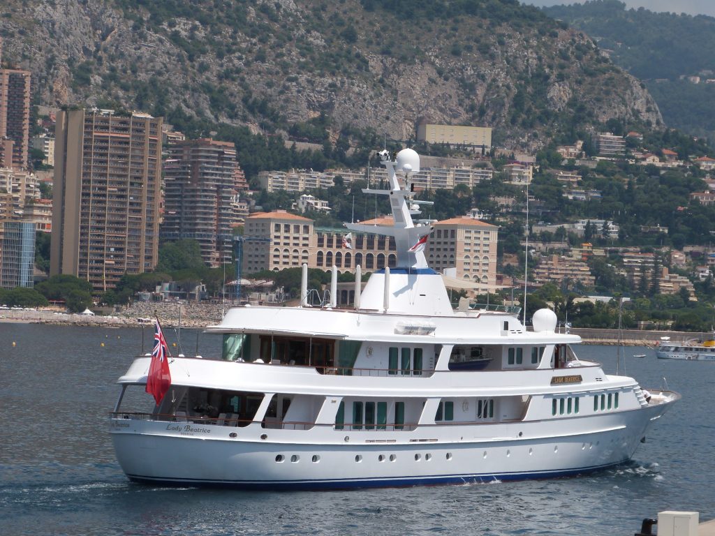 LADY BEATRICE Yacht • Feadship • 1993 • owners Barclay Brothers