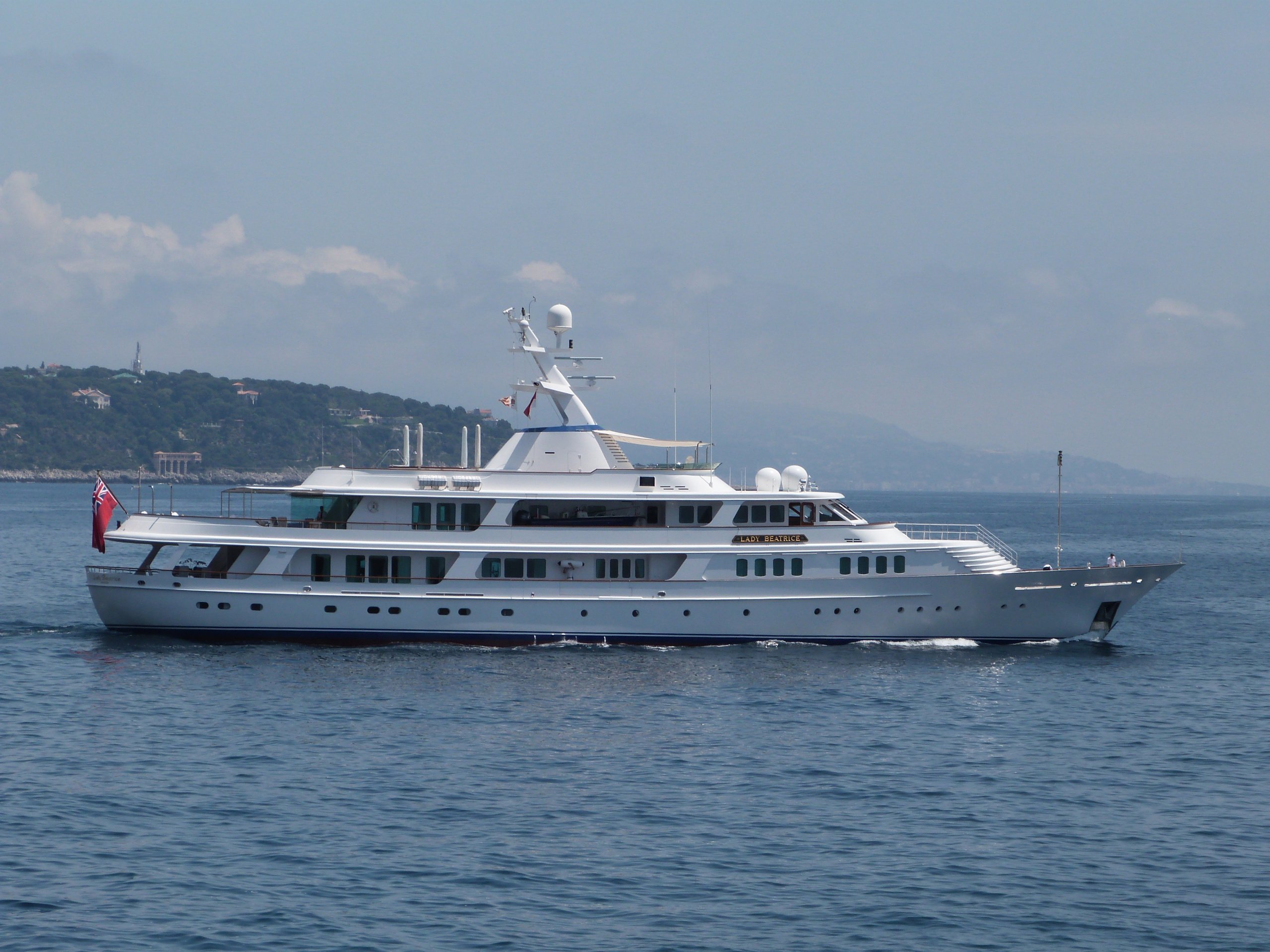 LADY BEATRICE Яхта • Feadship • 1993 • владельцы Barclay Brothers