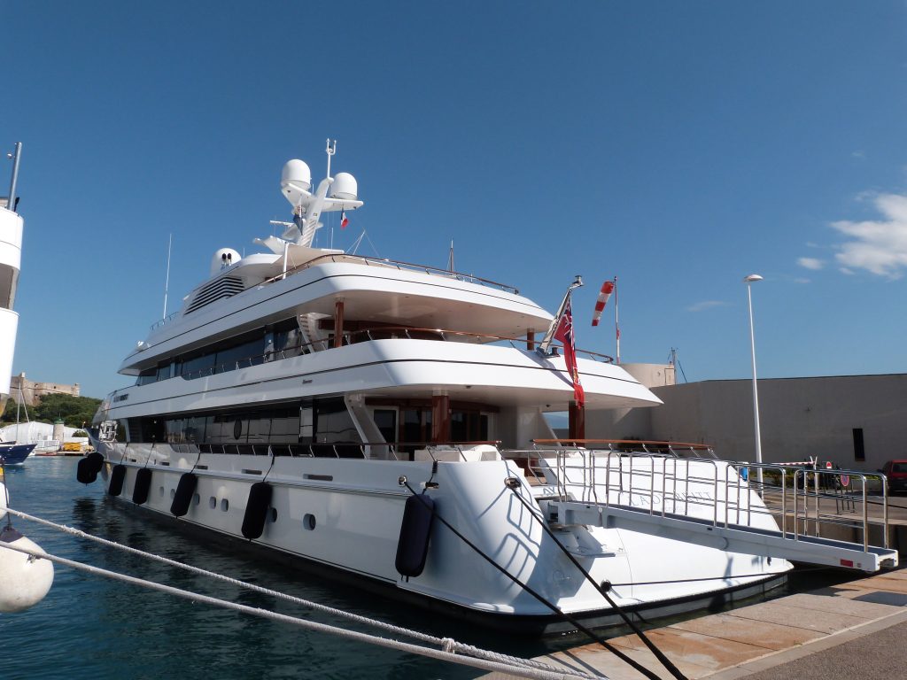 Innenraum der Feadship-Yacht Lady Britt