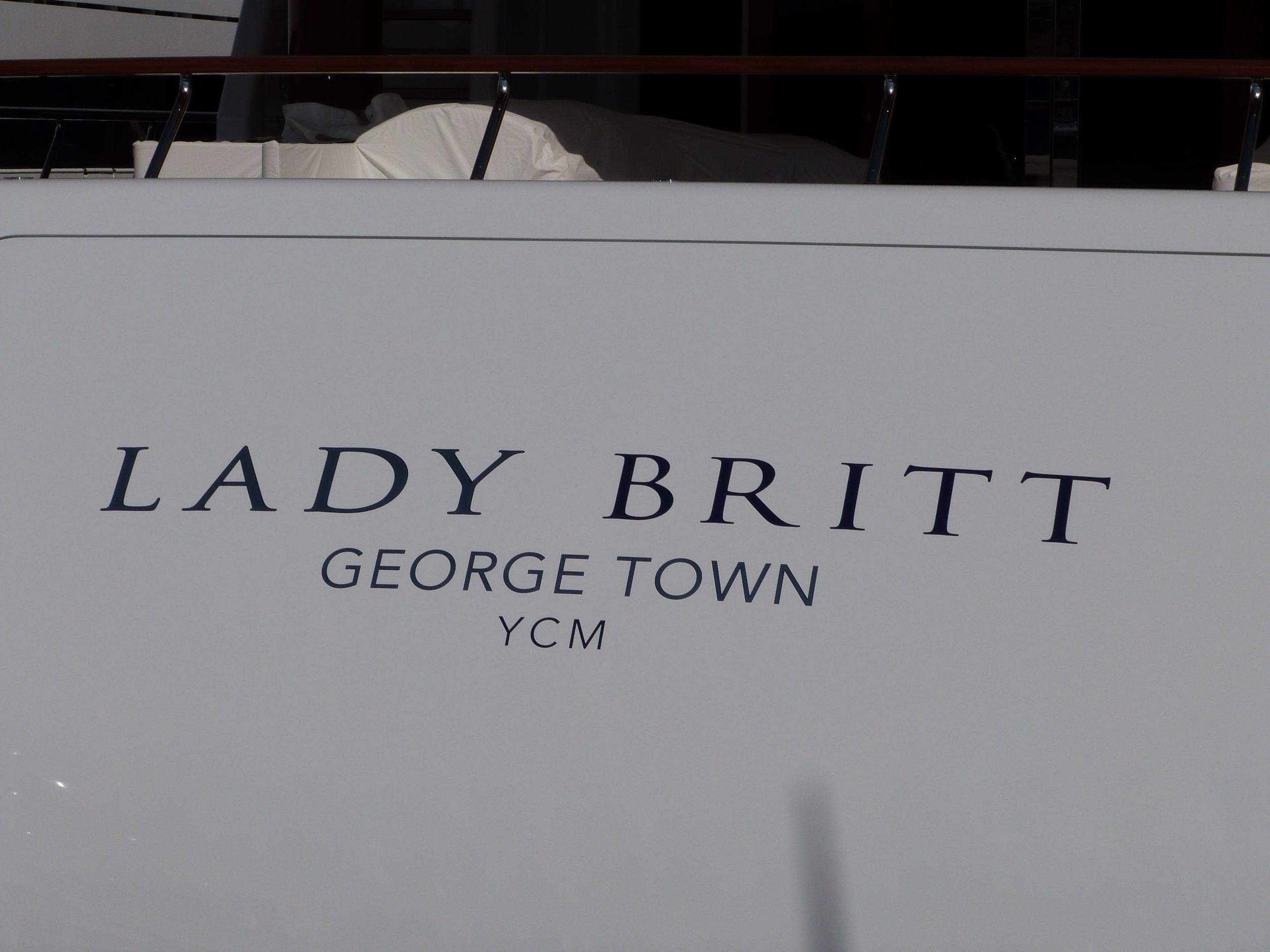 LADY BRITT Yacht • Feadship • 2011 • Propriétaire Sten Warborn