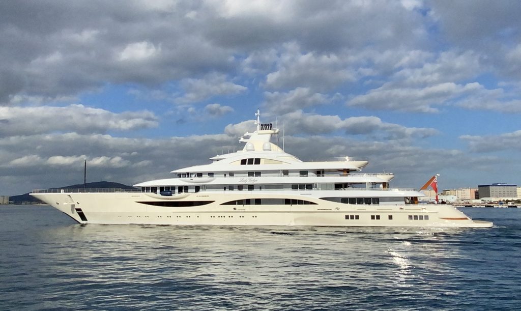 ALAIYA Yacht • Tis • Lurssen • 2019 • Eigentümer Lakshmi Mittal