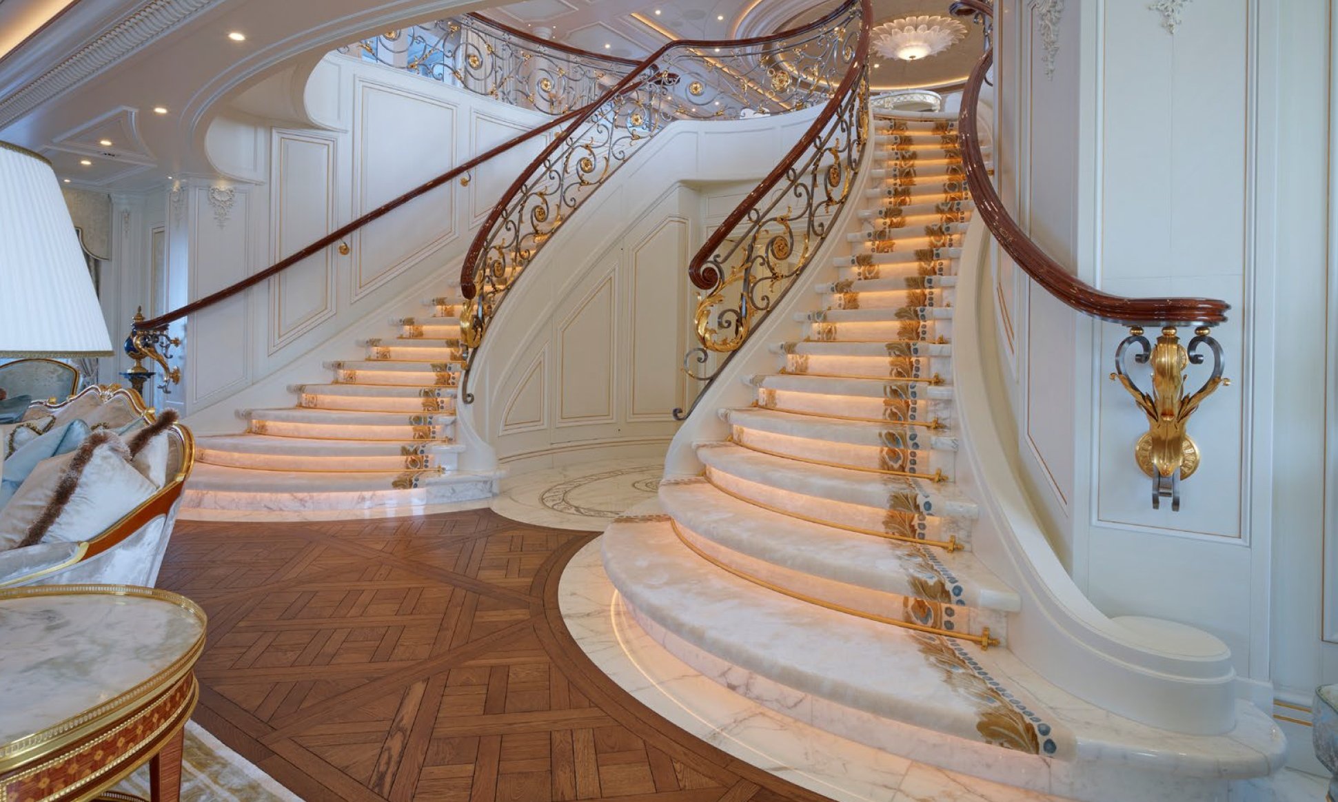 Lurssen yacht  ALAIYA intérieur