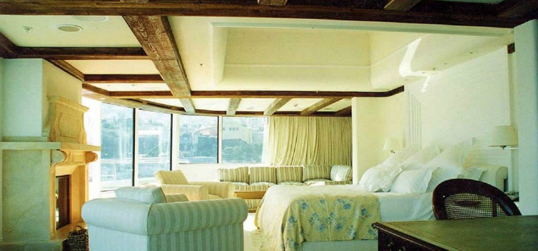 yacht Le Grand Bleu intérieur