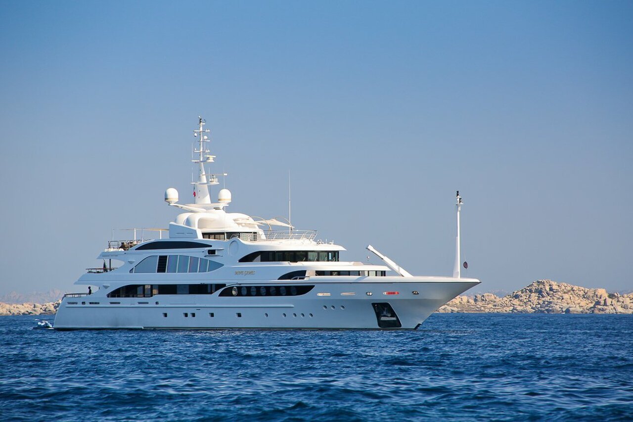 yacht Lumiere – 62m – Benetti
