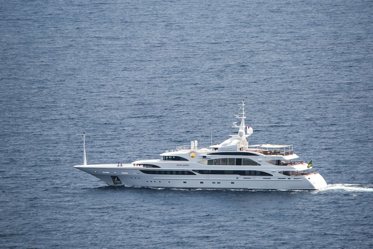 Yate SORRENTO (LUMIERE) • Benetti • 2010 • Propietario Miguel Rincon