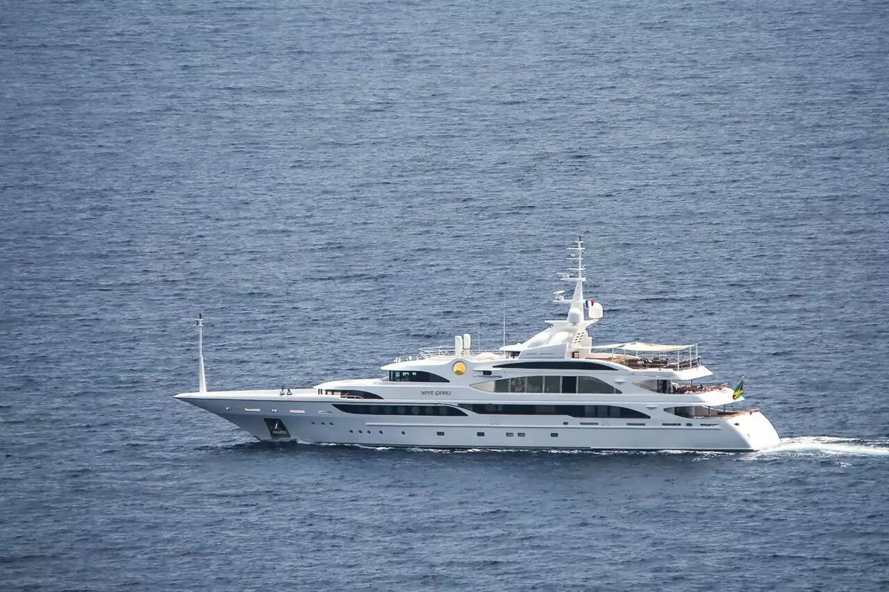 SORRENTO Yacht (LUMIERE) • Benetti • 2010 • Owner Miguel Rincon