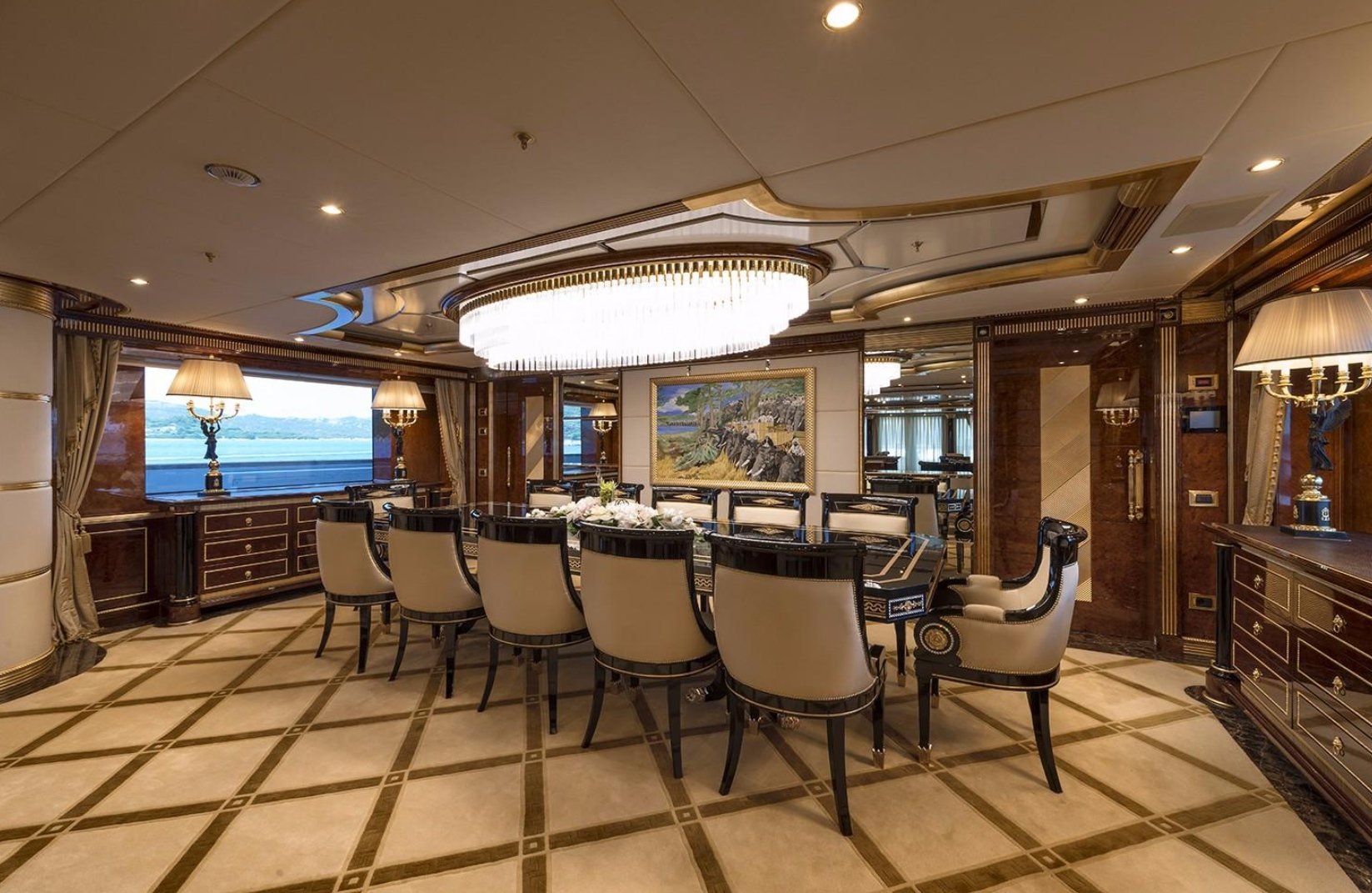 Yacht SORRENTO Interieur