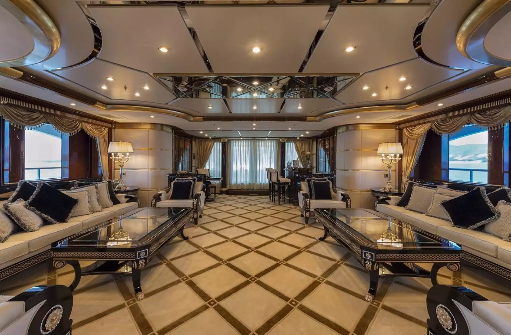 yacht SORRENTO Intérieur