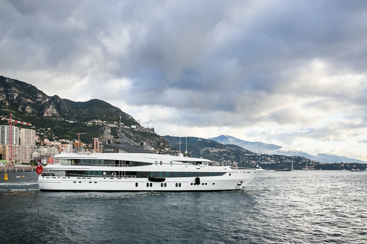 LUNA B Yacht • Oceanco • 2005 • Eigentümer Robert Friedland