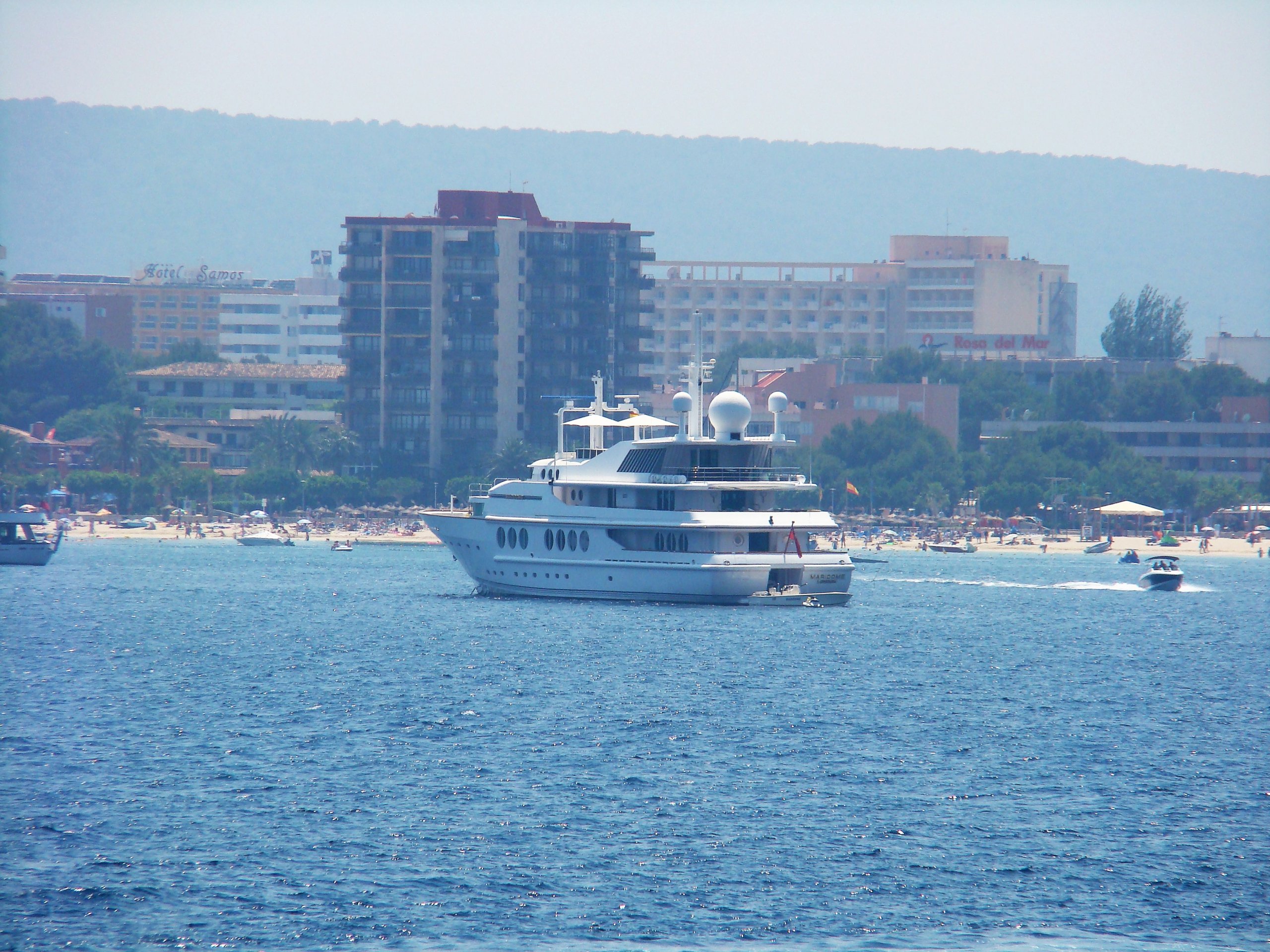 MARIDOME Yacht • Brooke Marine • 1989 • Owner Solomon Lew