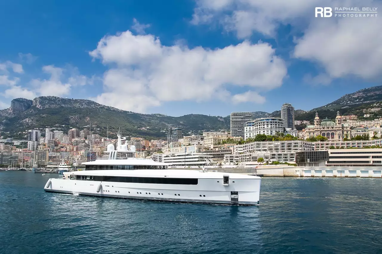 NAJIBA Yacht • Feadship • 2019 • Propriétaire Mohammed et Meshal Almarzouq