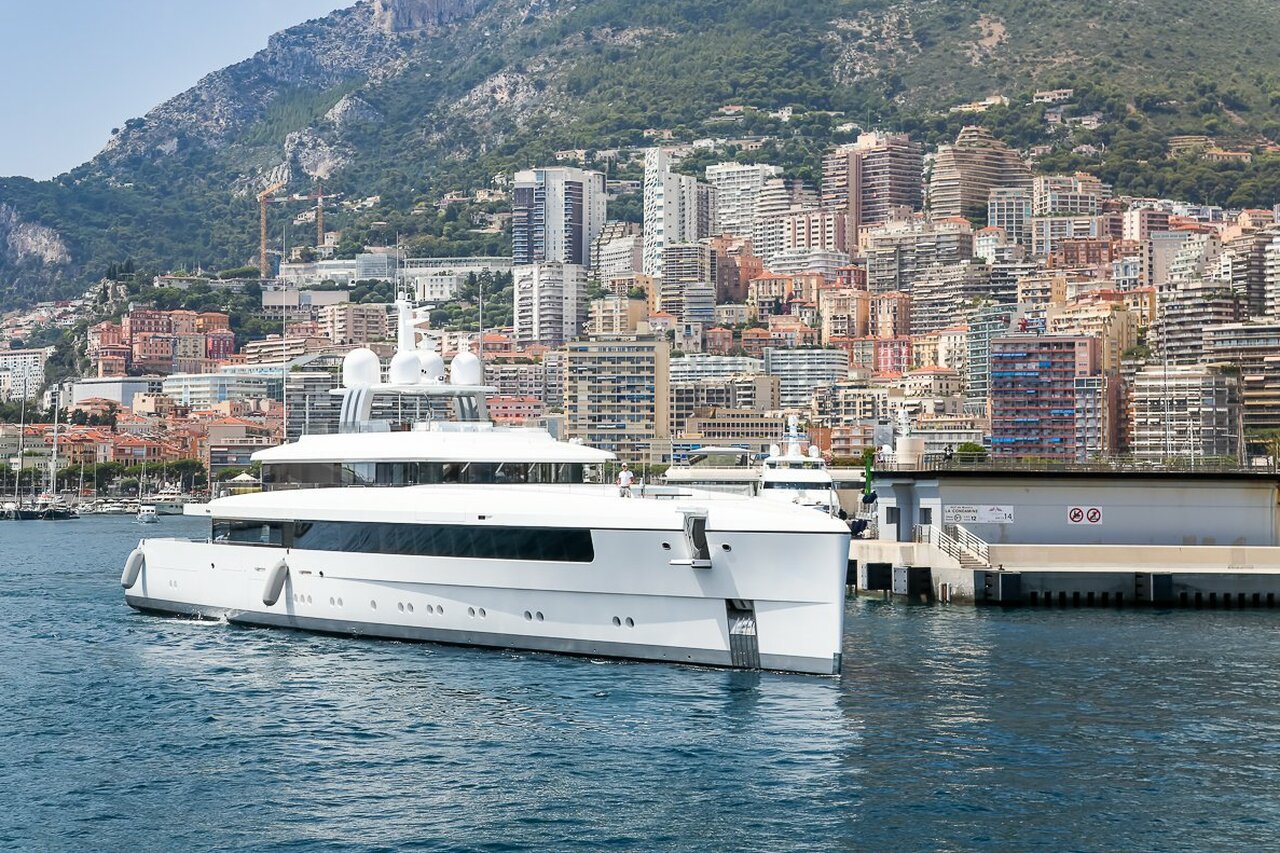 NAJIBA Yacht • Feadship • 2019 • Propriétaire Mohammed et Meshal Almarzouq