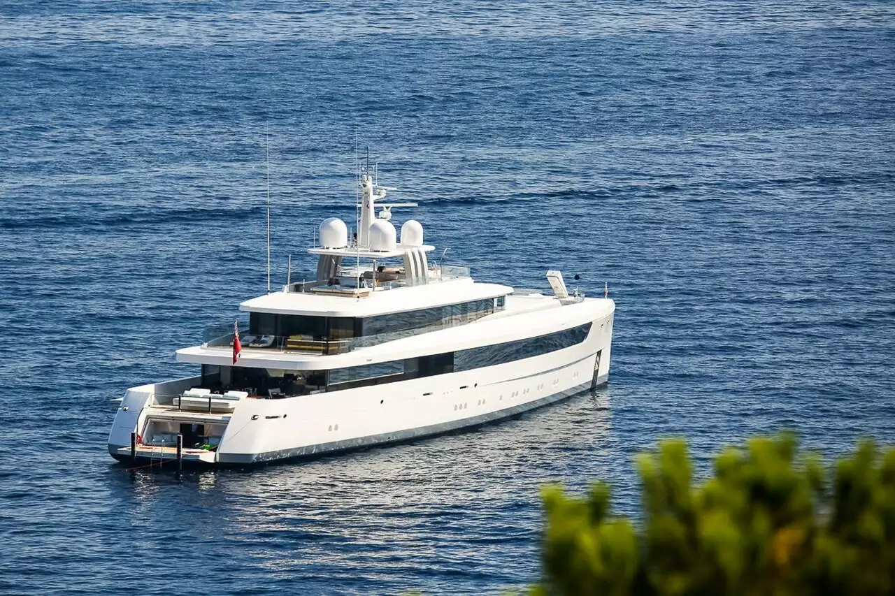 NAJIBA Yacht • Feadship • 2019 • Owner Mohammed and Meshal Almarzouq