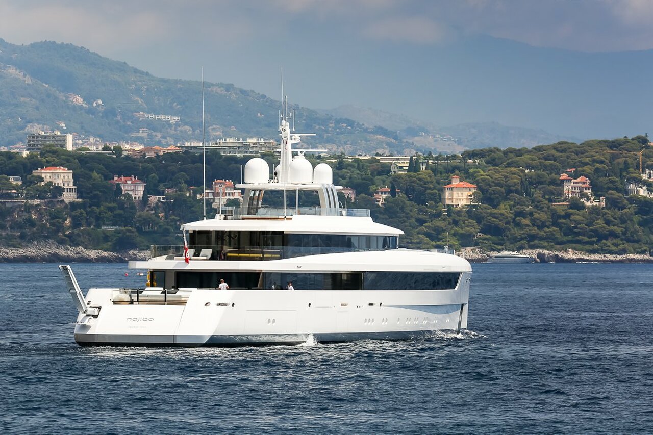 Яхта NAJIBA • Feadship • 2019 • Владельцы Мохаммед и Мешаль Альмарзук