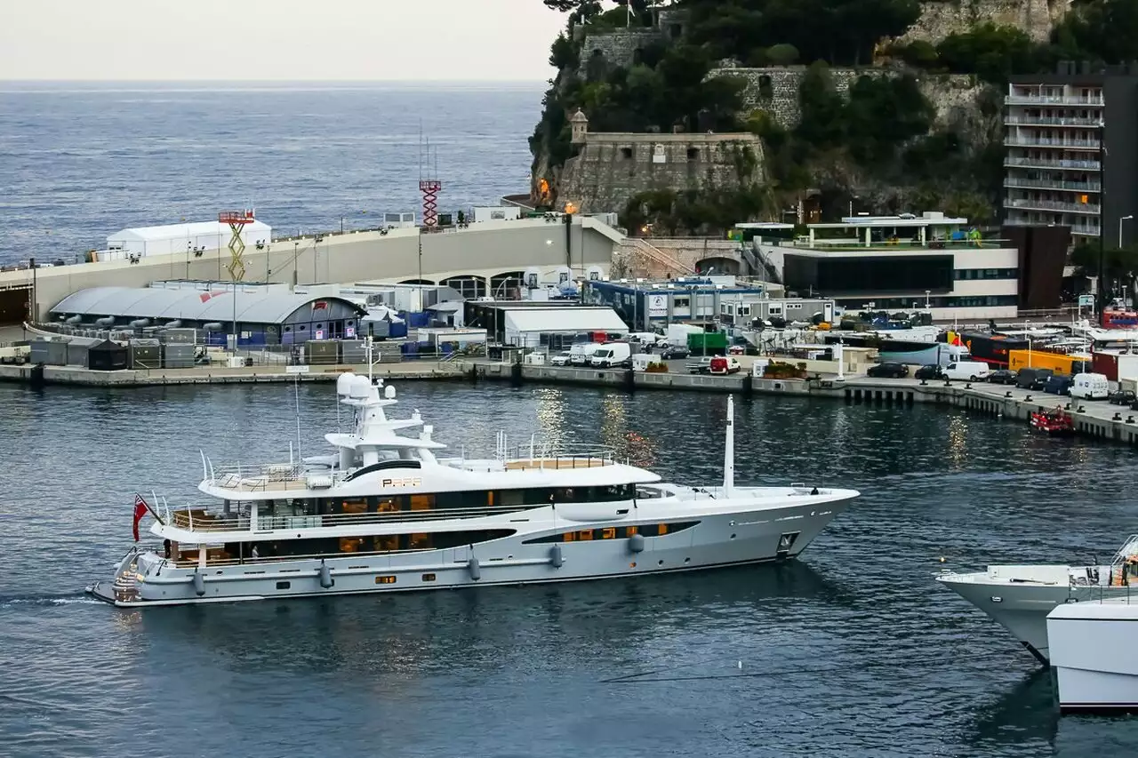 Papa yatı – 55m – Amels