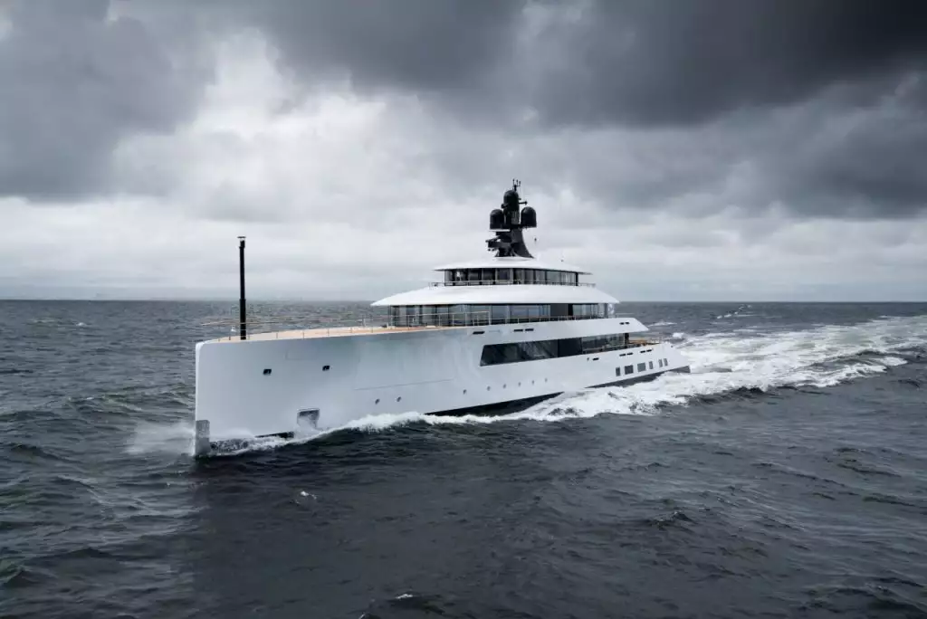 PI Yacht - Feadship - 2019 - Eigenaar Howard Schultz