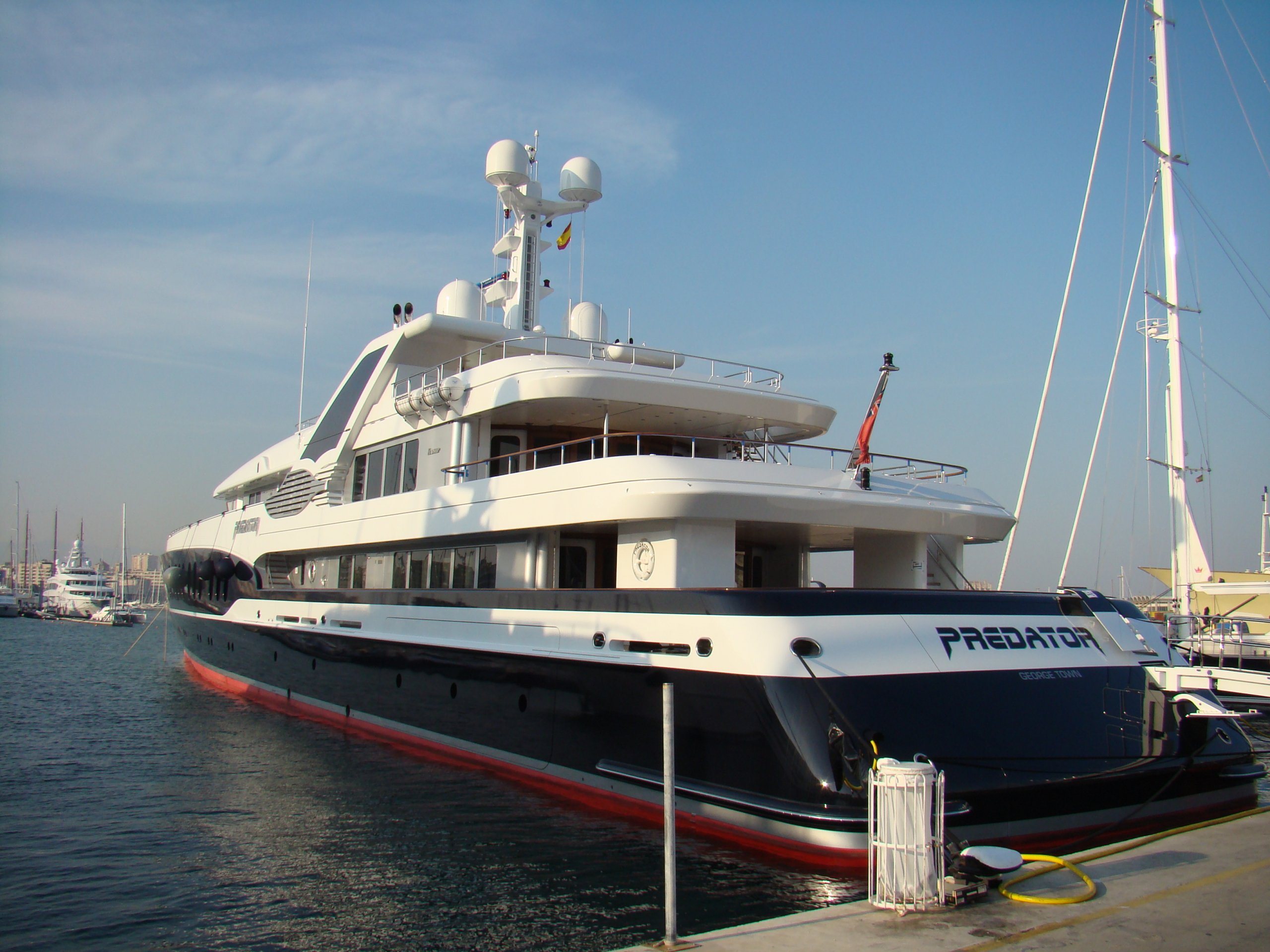 Yacht PREDATOR • Feadship • 2008 • propriétaire Iksander Makhmudov