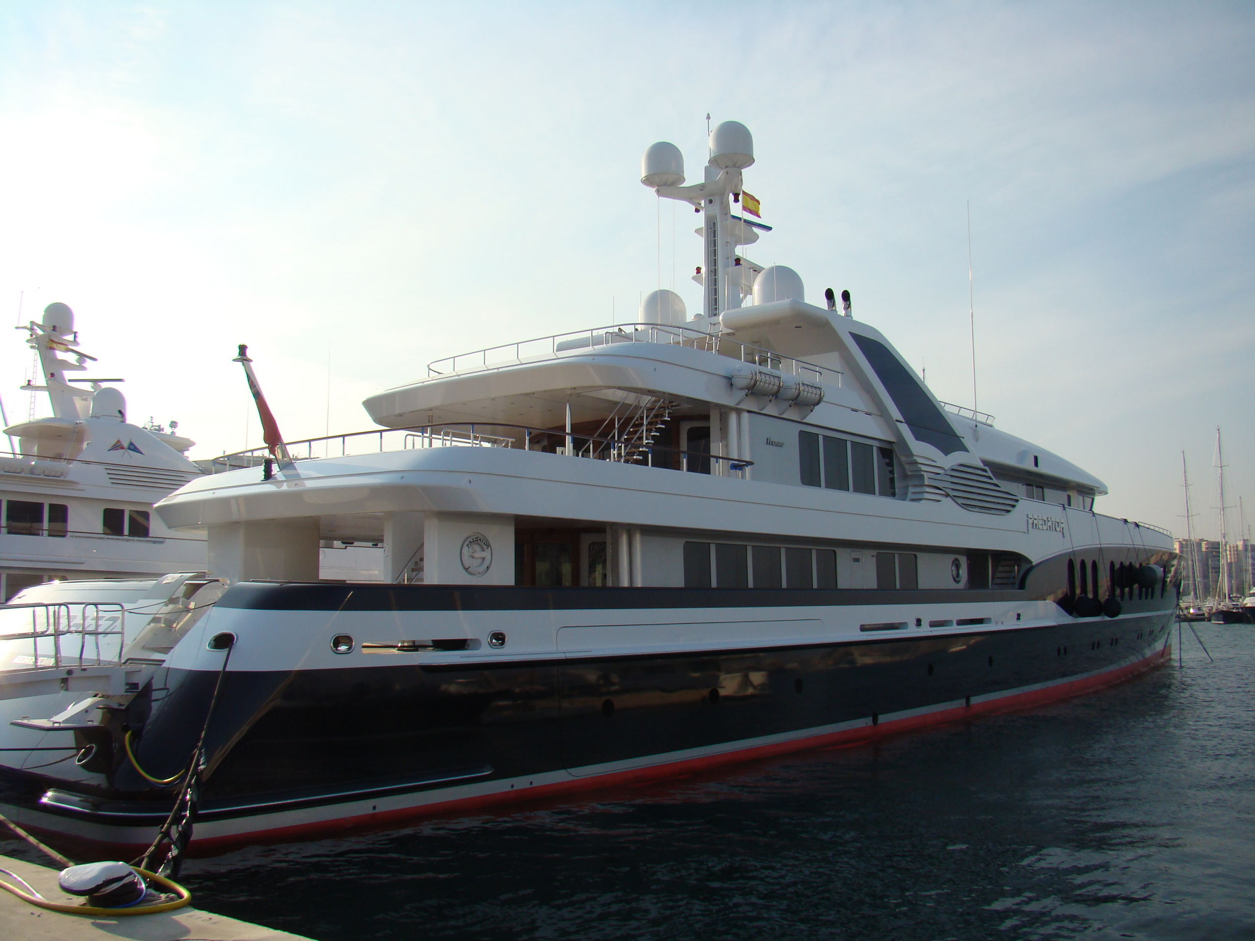 PREDATOR yacht • Feadship • 2008 • owner Iksander Makhmudov