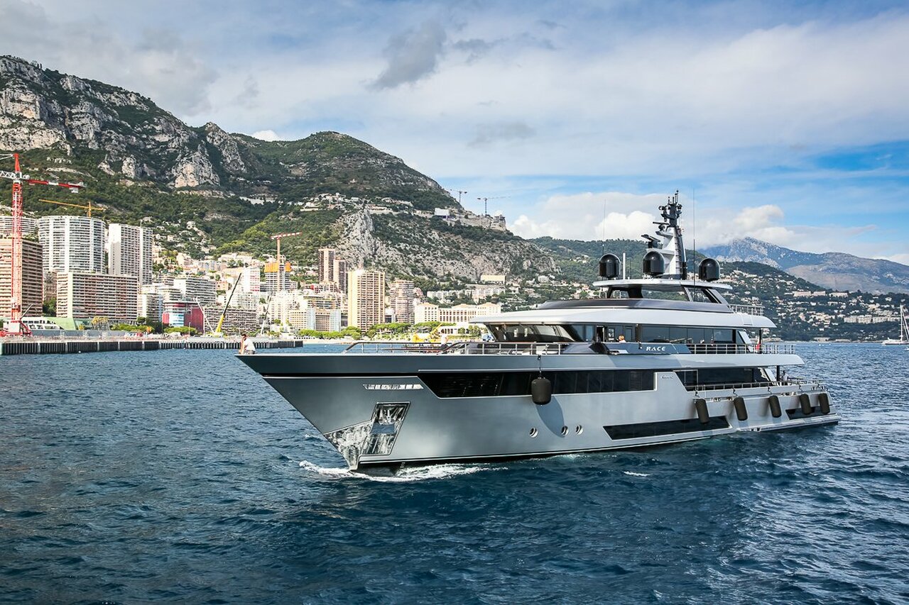 RACE Yacht • Riva • 2019 • Besitzer Piero Ferrari