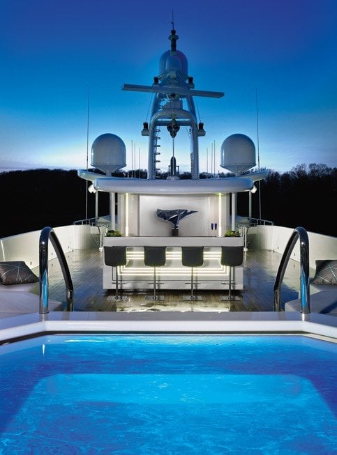 yacht Sapphire intérieur 