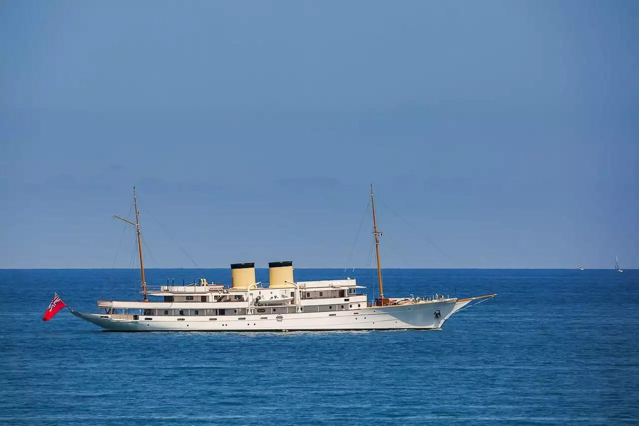 Yacht Talitha – 80 m – Krupp Germania Werft – Mark Getty